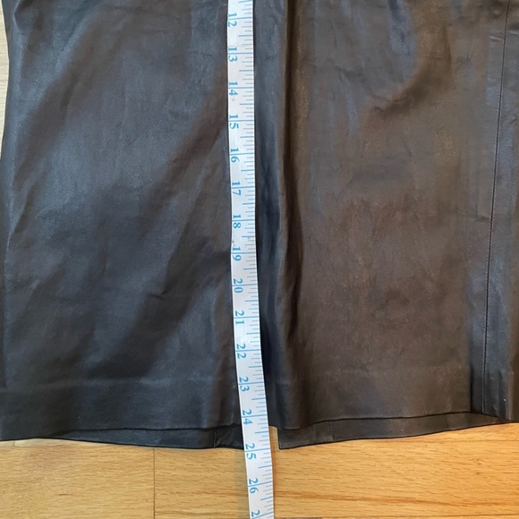 Isabella Oliver genuine leather skirt size S. - Picture 8 of 9